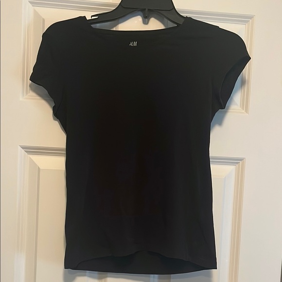H&M Tops - H&M Black Fitted Cap Sleeve T-Shirt
